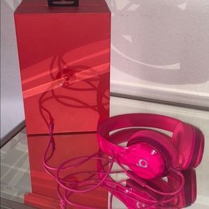Beats by Dre hot pink headphone!
